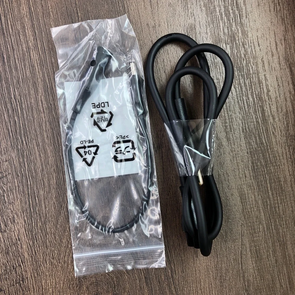 Dell Slim Power Adapter, 90-Watt (MKN5F)